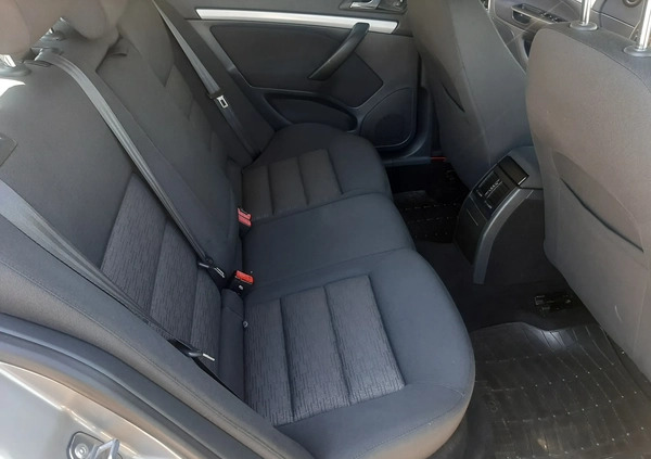 Skoda Octavia cena 20900 przebieg: 243866, rok produkcji 2010 z Oborniki małe 352